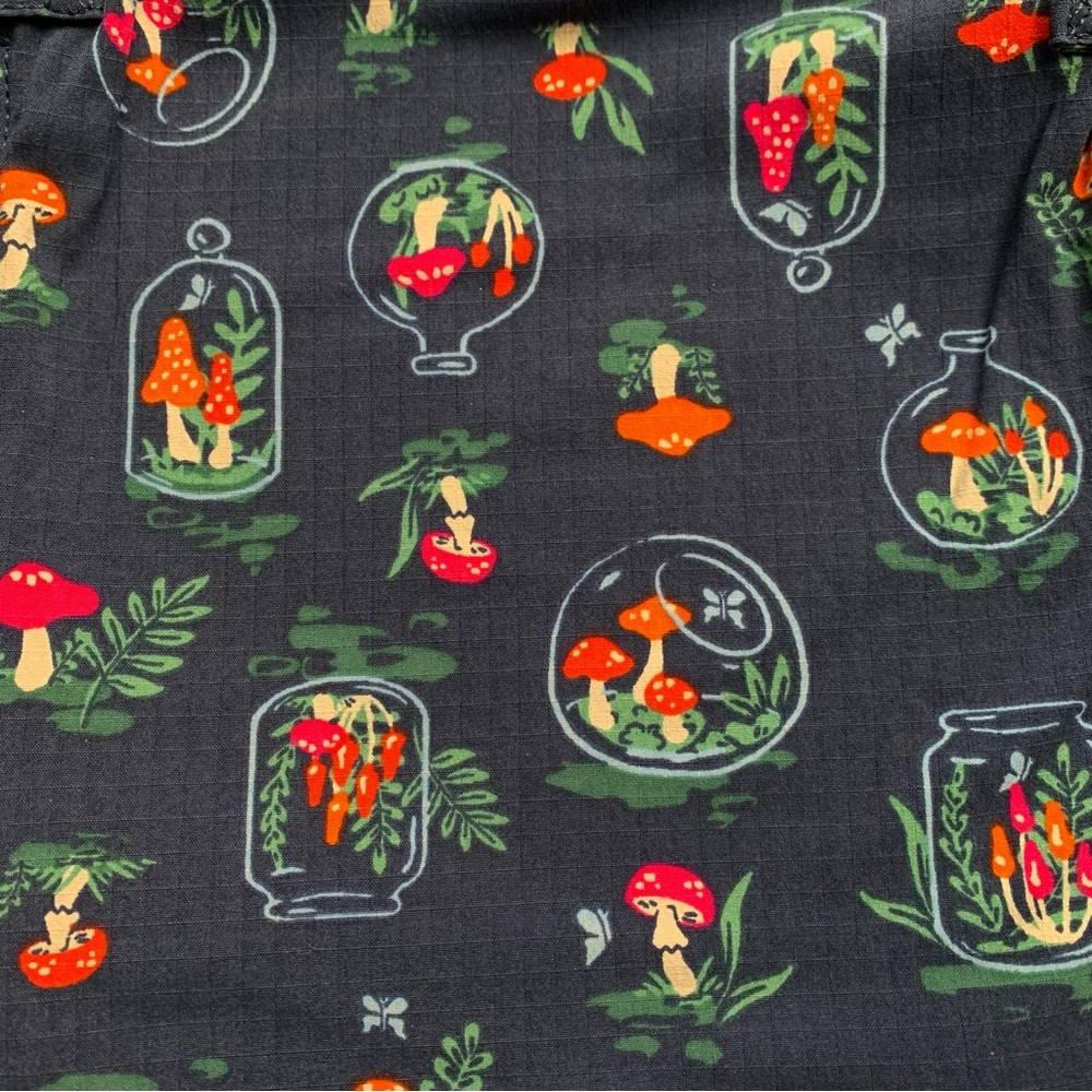 NWT Duluth Medium x31L Heirloom Gardening Lined Overalls Mushroom Terrarium Bibs - Picture 8 of 11